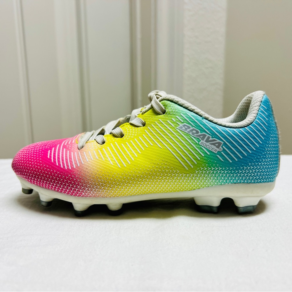 Brava Kids Rainbow‎ Soccer Cleats size 6.5/120 - Picture 3 of 11